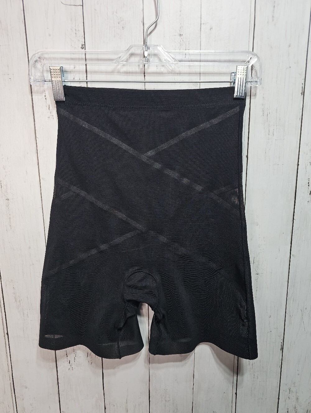 Bebe Women's Black Shapwear Shorts Size Large Polyester Spandex Stretch.